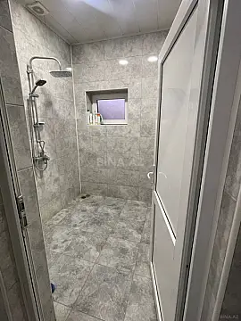 Satılır 6 otaqlı həyət evi 250 m²