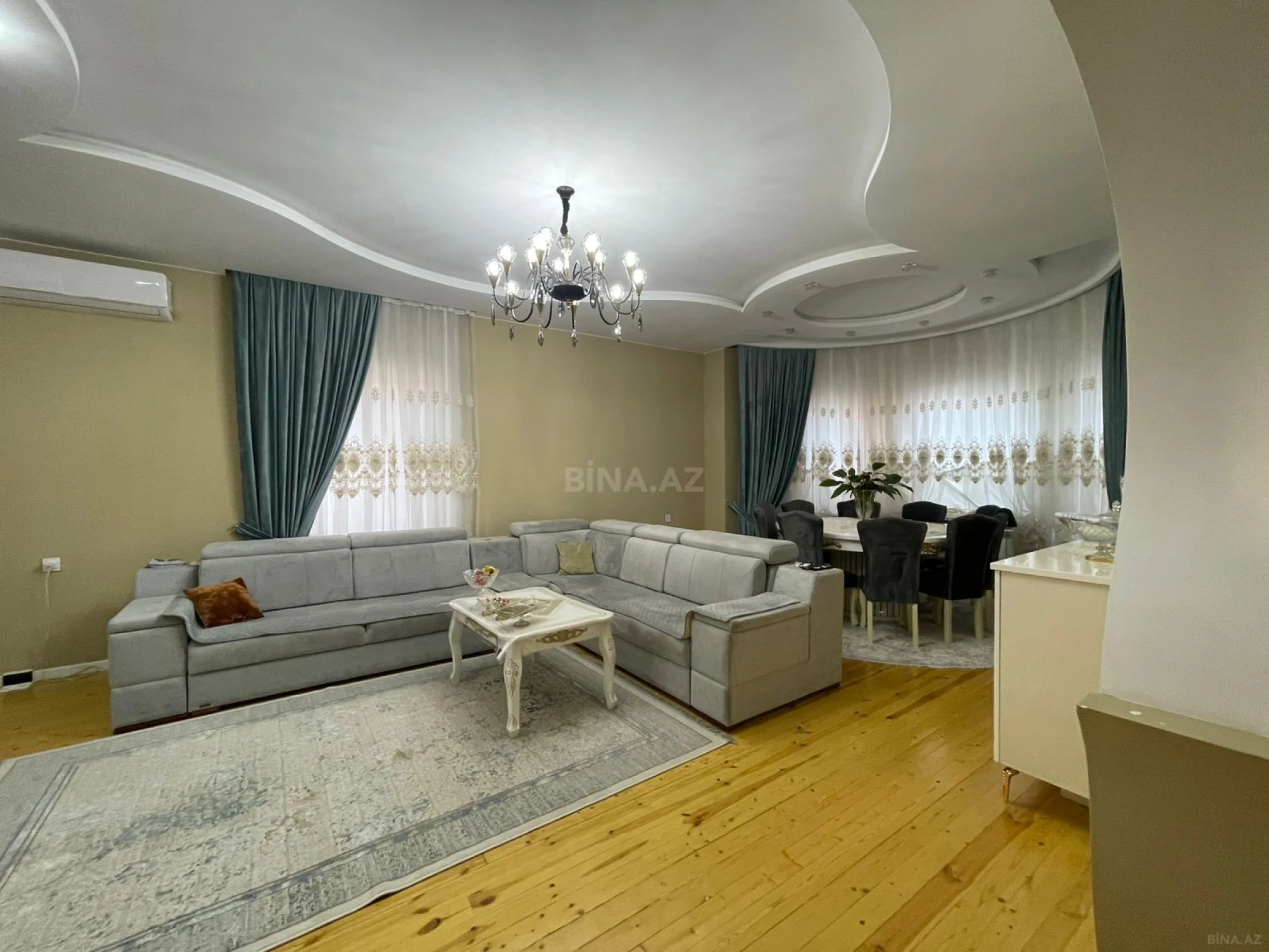 Satılır 6 otaqlı həyət evi 250 m²
