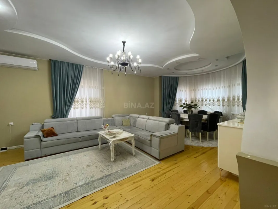 Satılır 6 otaqlı həyət evi 250 m²