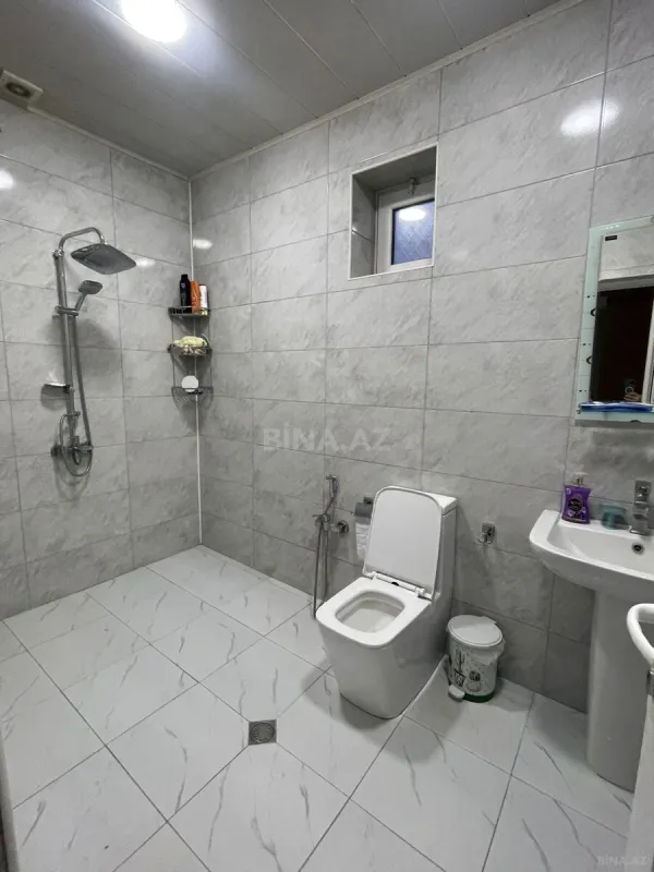 Satılır 6 otaqlı həyət evi 250 m²