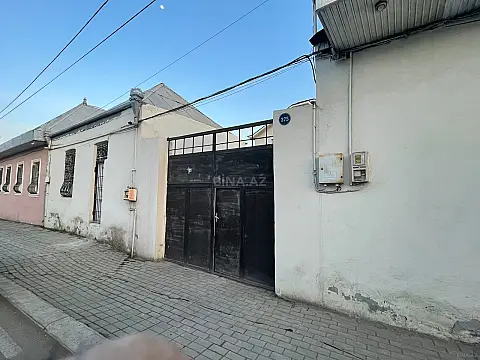 Satılır 6 otaqlı həyət evi 250 m²