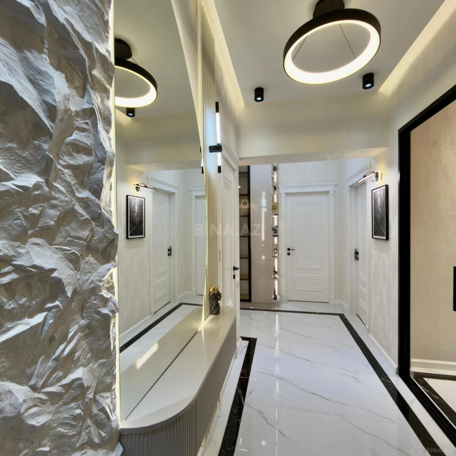 Satılır 3 otaqlı mənzil 98 m²