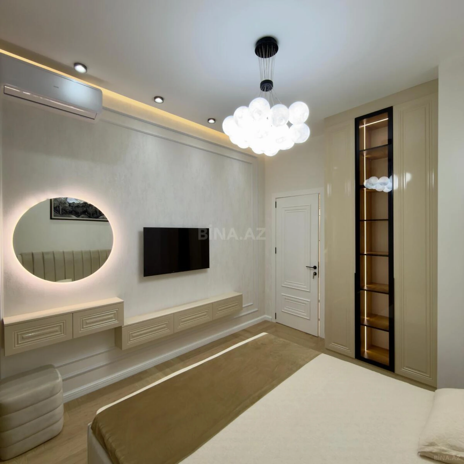 Satılır 3 otaqlı mənzil 98 m²