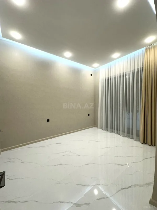 Satılır 5 otaqlı həyət evi 290 m²