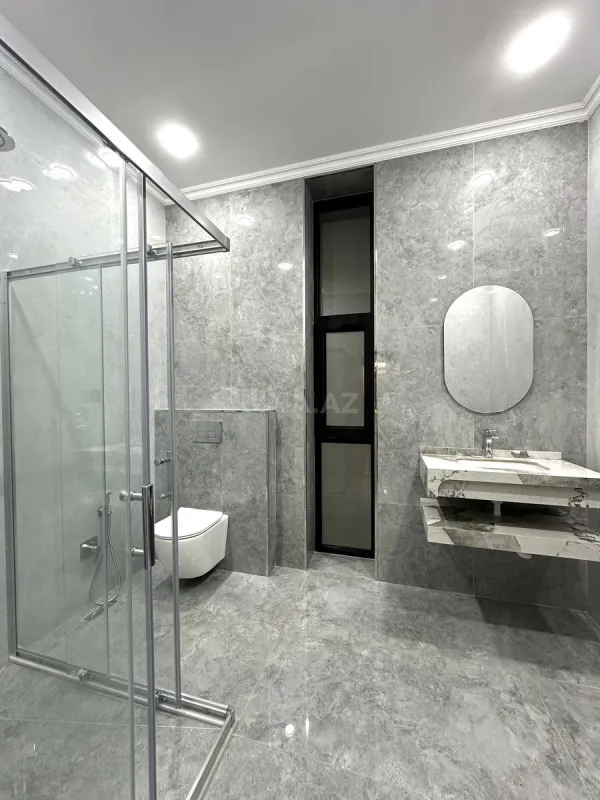 Satılır 5 otaqlı həyət evi 290 m²