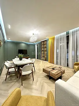 Satılır 5 otaqlı həyət evi 290 m²
