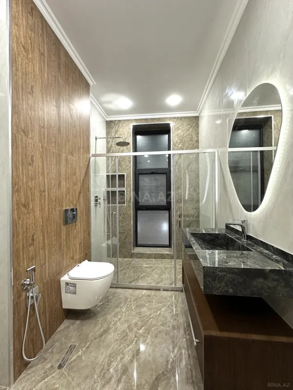 Satılır 5 otaqlı həyət evi 290 m²