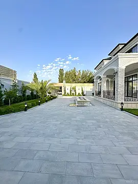 Satılır 6 otaqlı həyət evi 430 m²