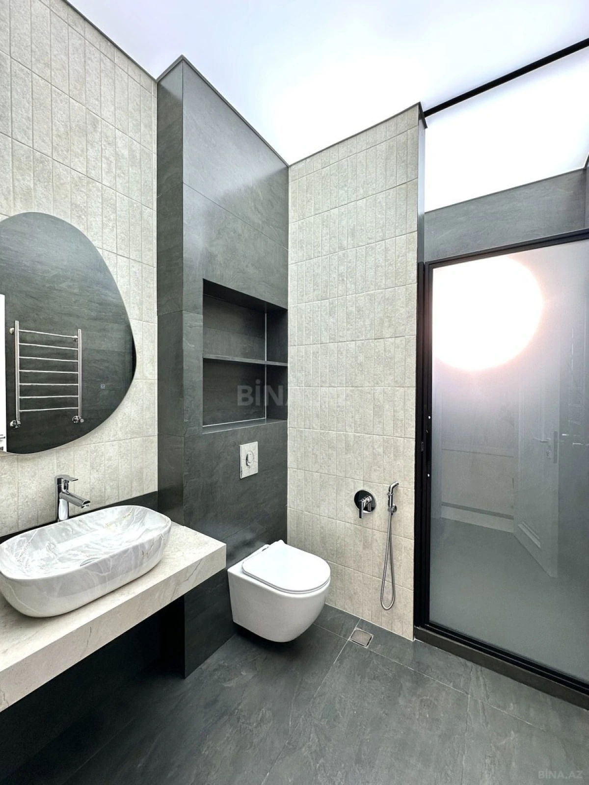 Satılır 6 otaqlı həyət evi 430 m²