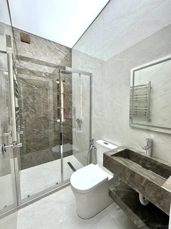 Satılır 6 otaqlı həyət evi 430 m²