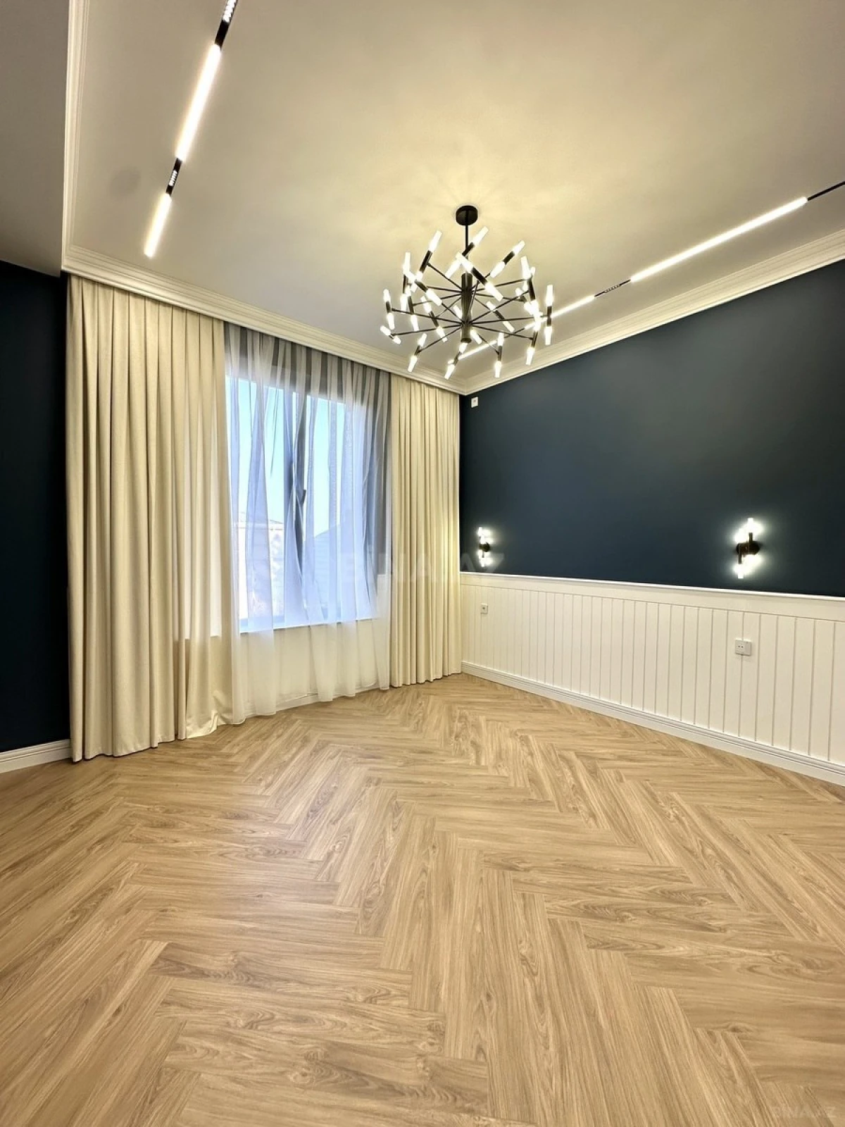Satılır 6 otaqlı həyət evi 430 m²