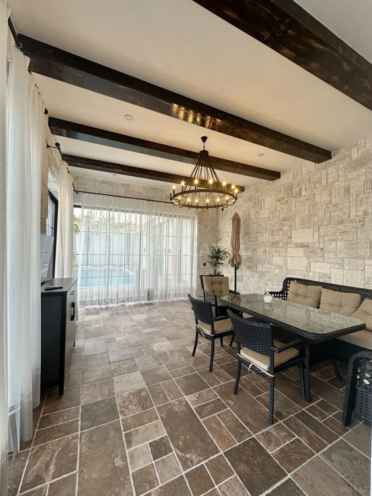 Satılır 6 otaqlı həyət evi 430 m²