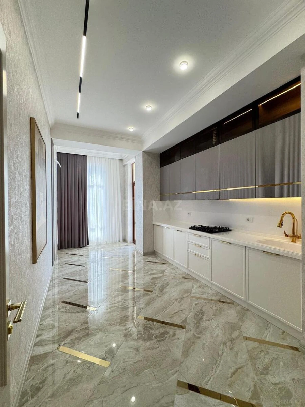Kirayə verilir 4 otaqlı mənzil 180 m²