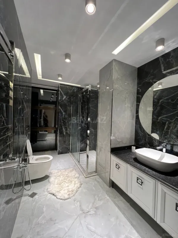 Kirayə verilir 4 otaqlı mənzil 180 m²