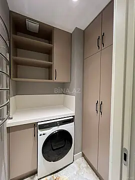 Kirayə verilir 4 otaqlı mənzil 180 m²
