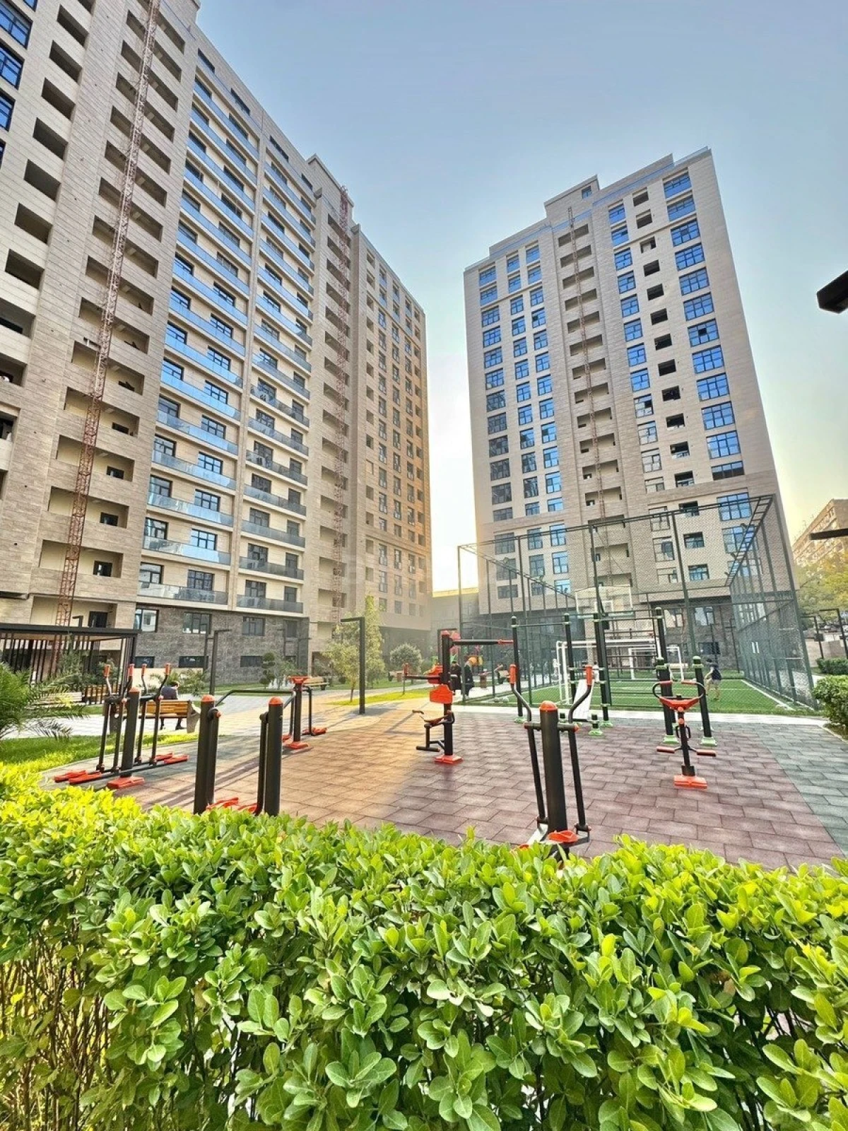 Satılır 3 otaqlı mənzil 98 m²