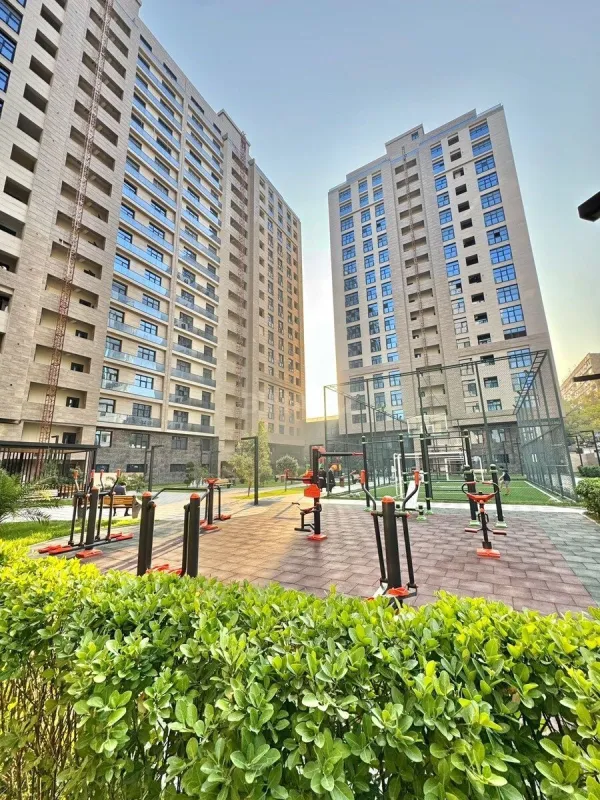 Satılır 3 otaqlı mənzil 98 m²