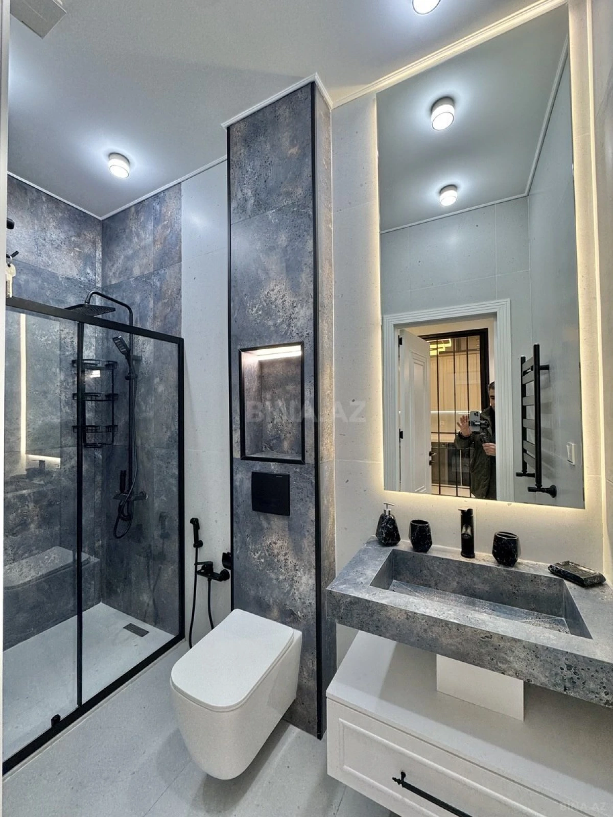 Satılır 3 otaqlı mənzil 98 m²