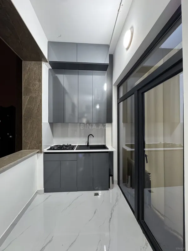 Satılır 3 otaqlı mənzil 98 m²
