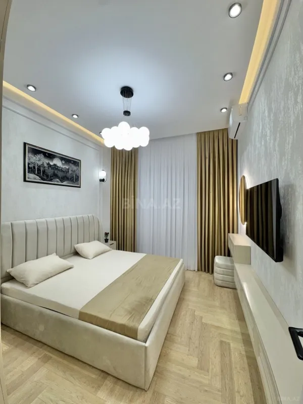 Satılır 3 otaqlı mənzil 98 m²