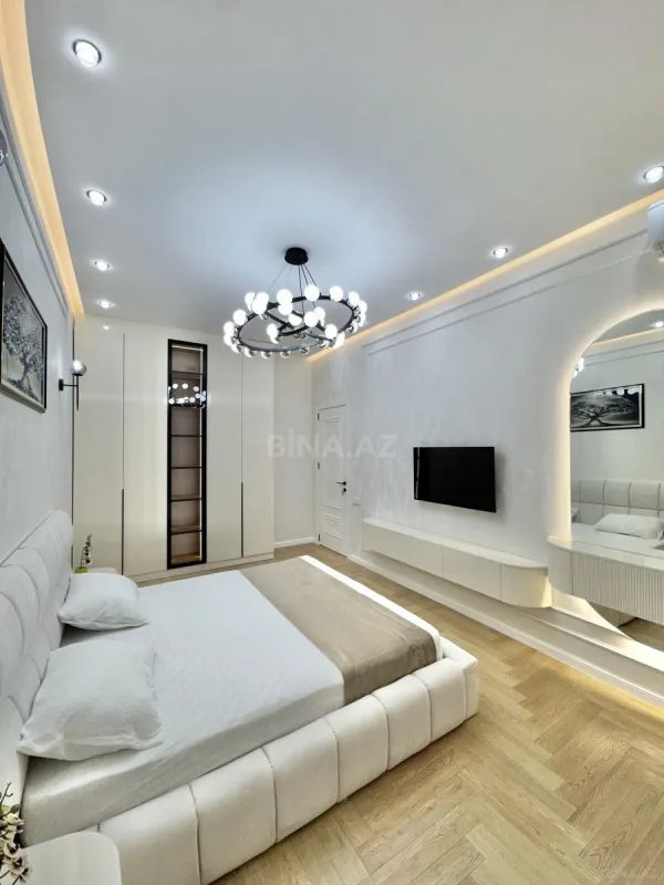 Satılır 3 otaqlı mənzil 98 m²