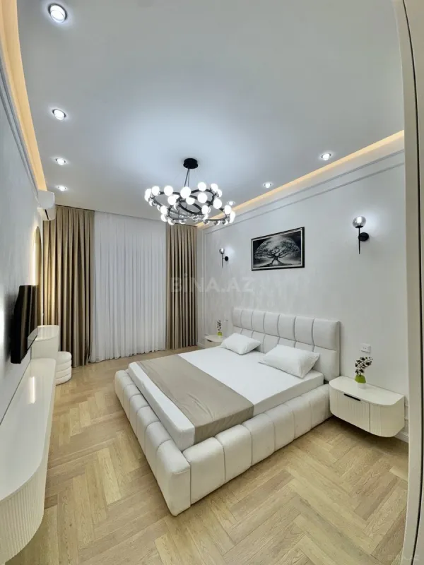 Satılır 3 otaqlı mənzil 98 m²