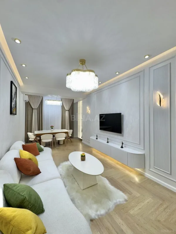 Satılır 3 otaqlı mənzil 98 m²