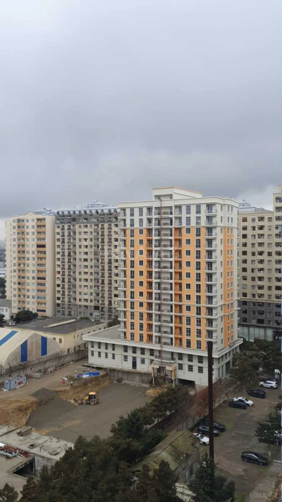 Satılır 2 otaqlı mənzil 79.2 m²