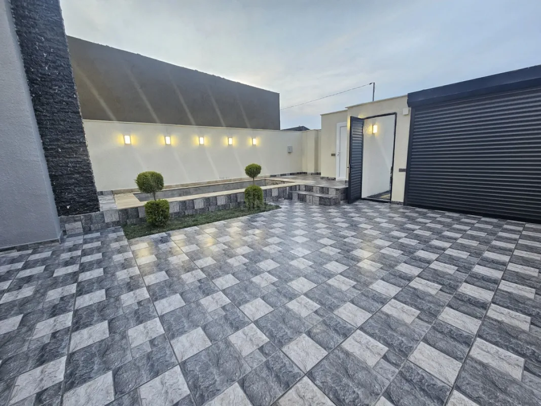 Satılır 4 otaqlı həyət evi 100 m²