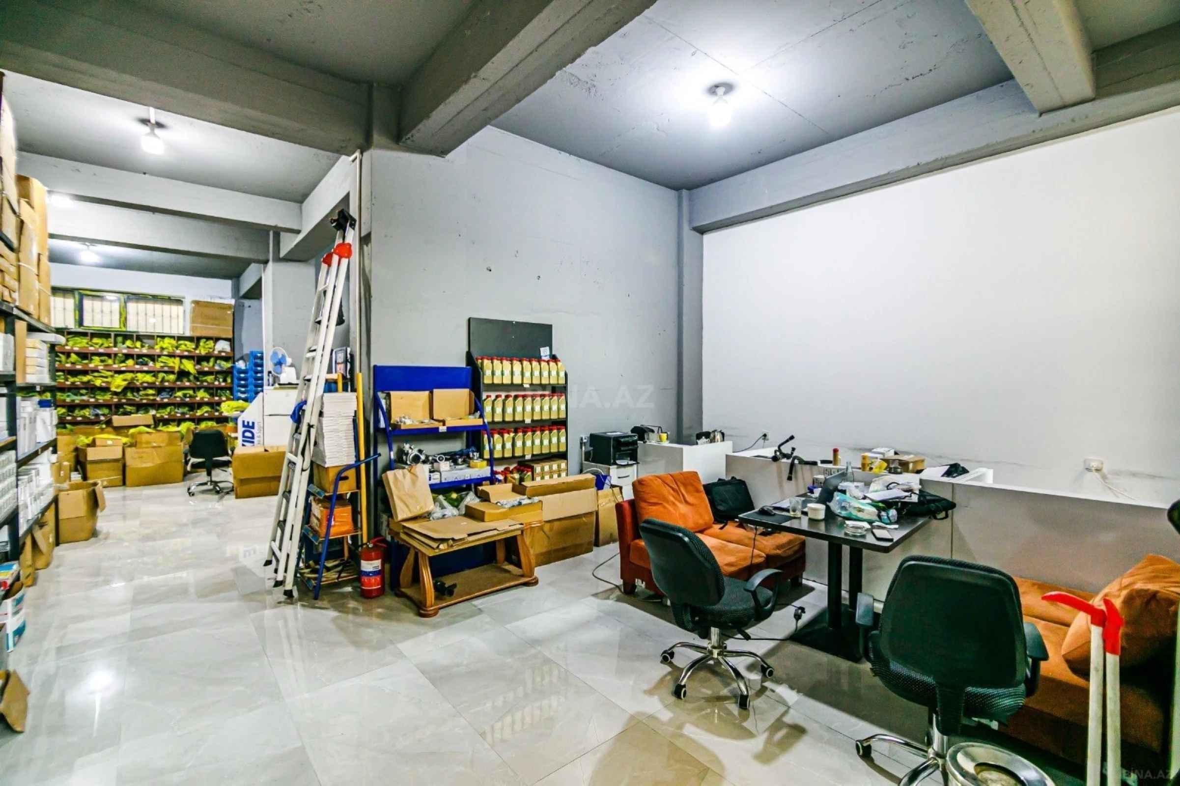 Satılır obyekt 265 m²