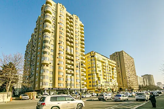 Satılır obyekt 265 m²
