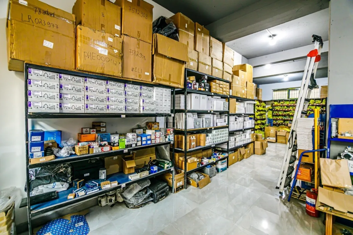 Satılır obyekt 265 m²