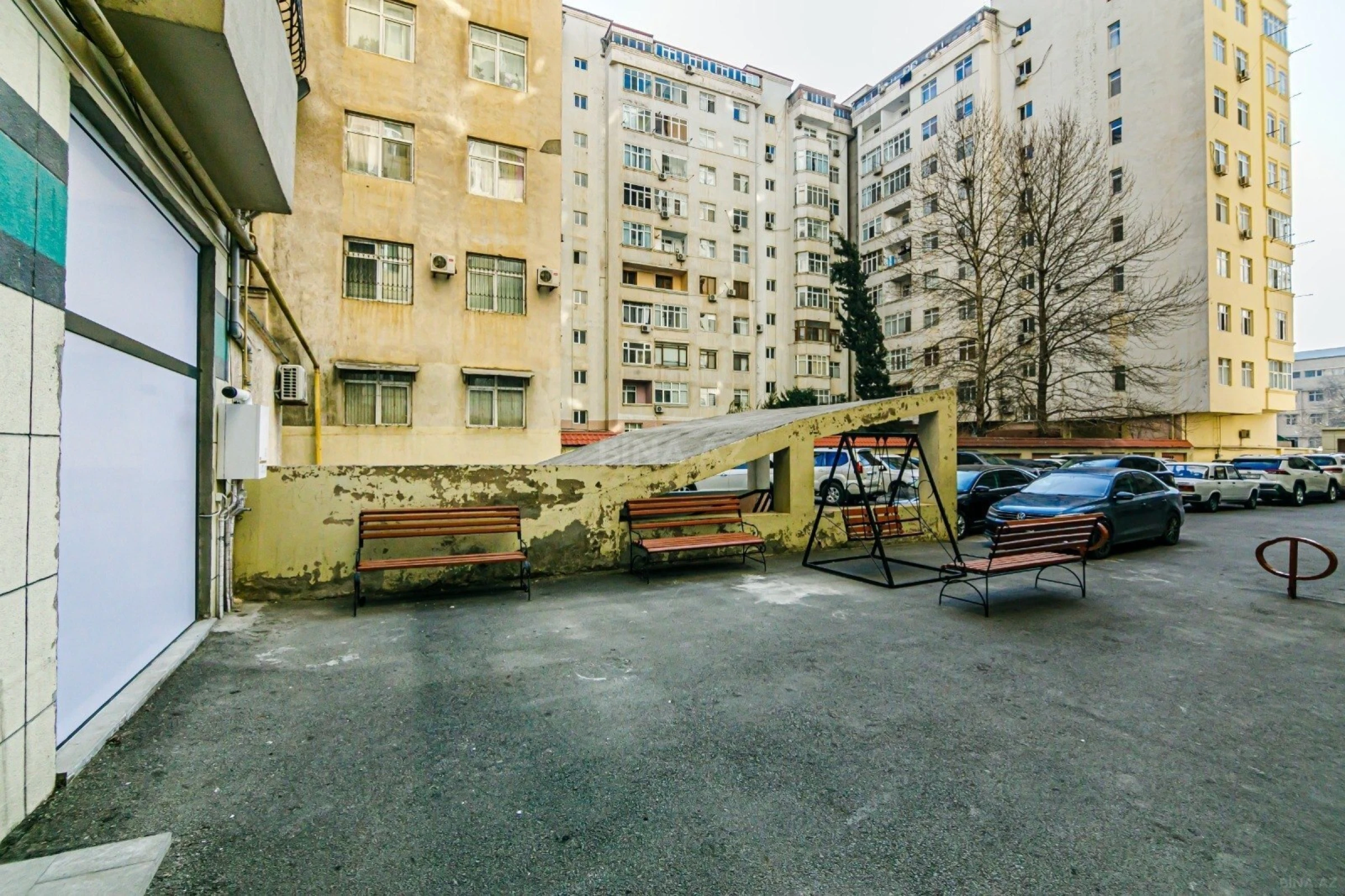 Satılır obyekt 265 m²