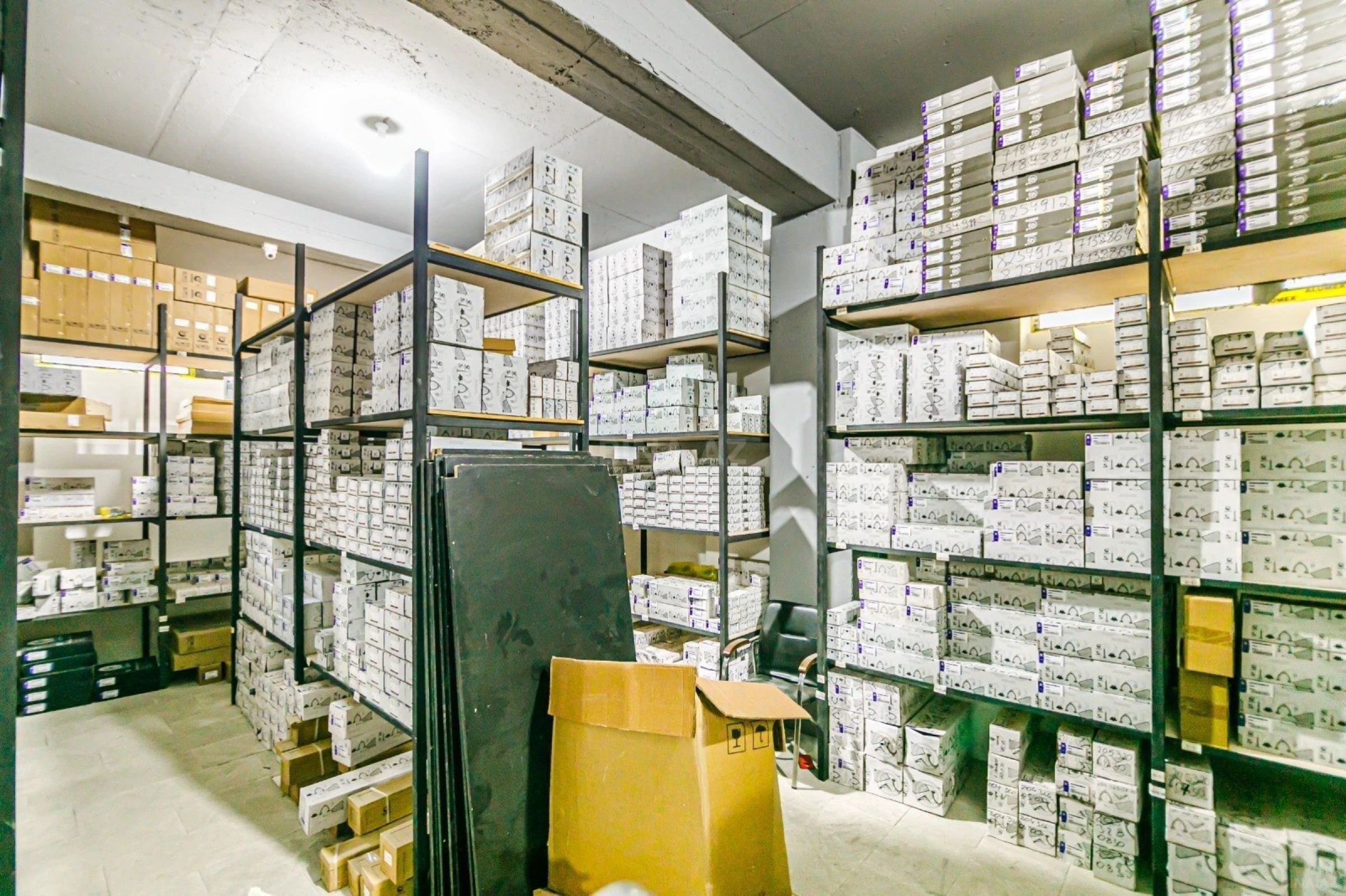 Satılır obyekt 265 m²