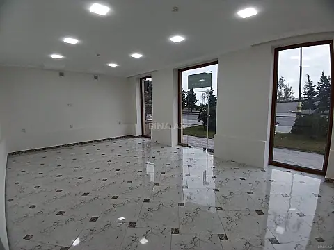 Satılır obyekt 90 m²