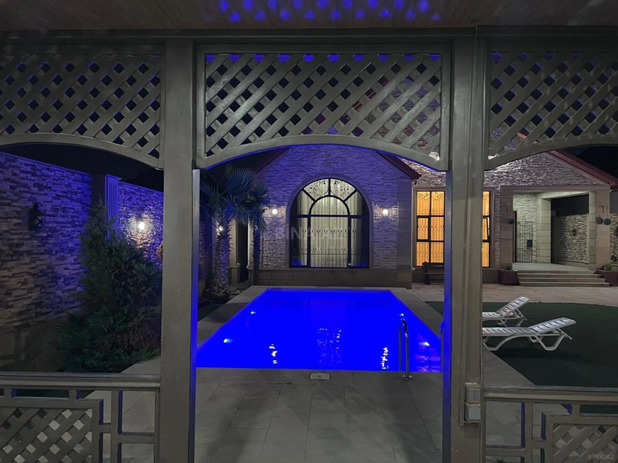 Kirayə verilir 4 otaqlı həyət evi 180 m²