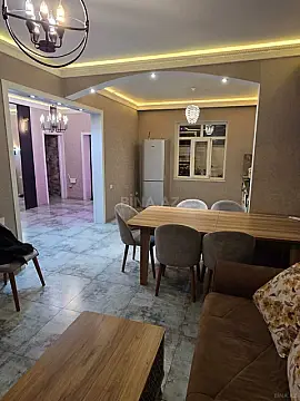 Kirayə verilir 5 otaqlı həyət evi 220 m²