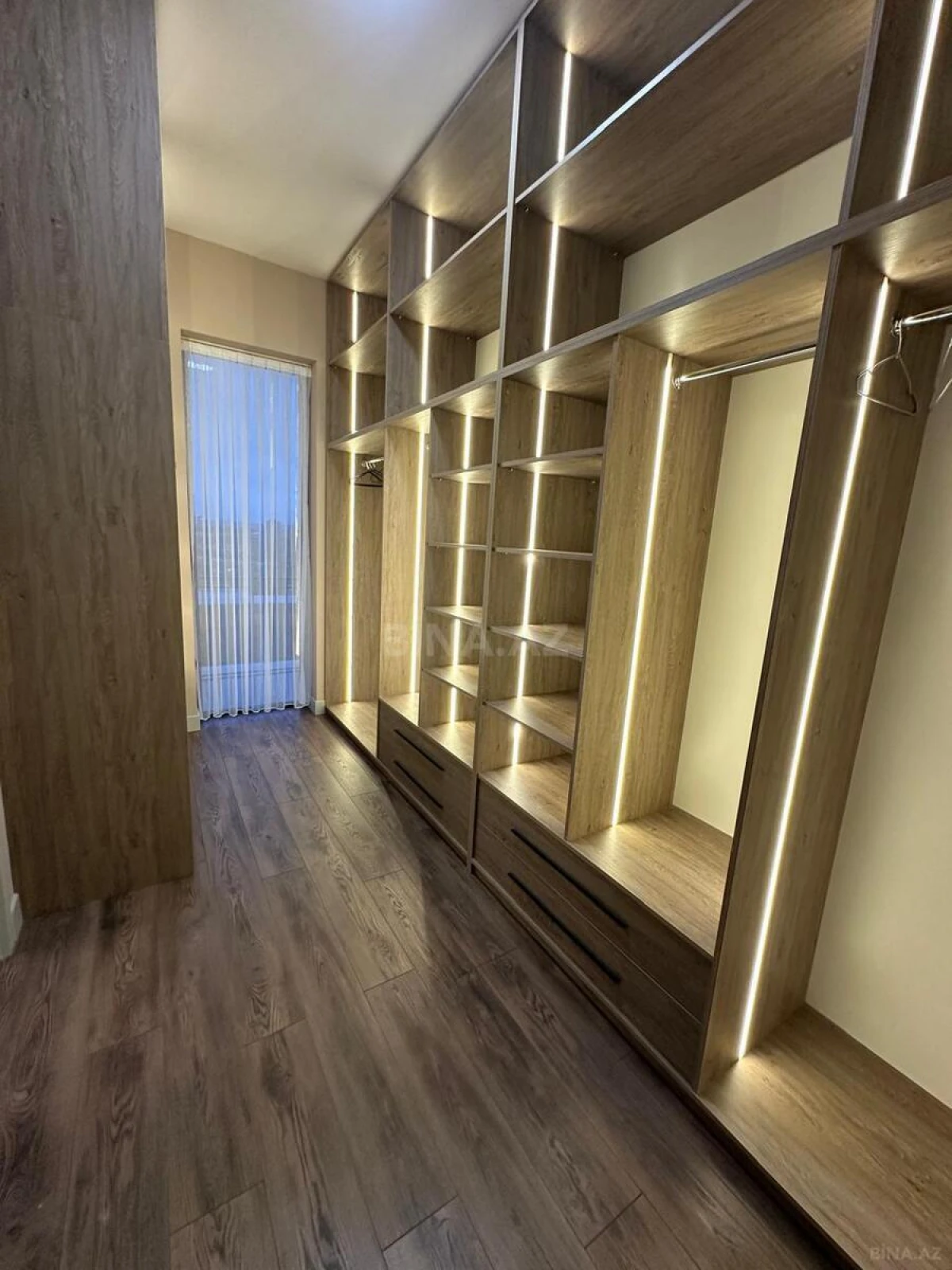 Kirayə verilir 5 otaqlı həyət evi 250 m²