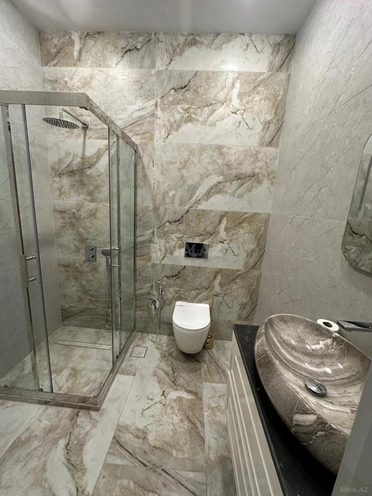 Kirayə verilir 5 otaqlı həyət evi 250 m²
