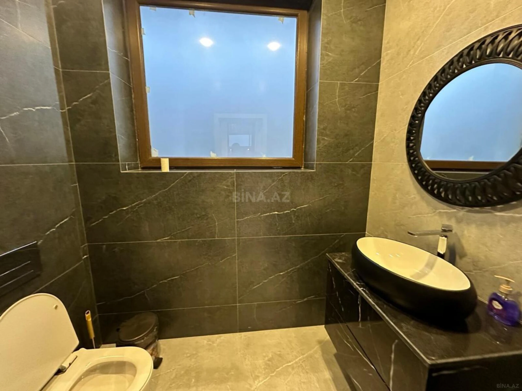 Kirayə verilir 5 otaqlı həyət evi 250 m²