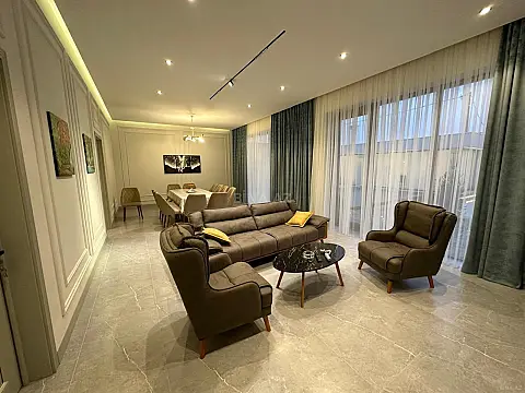 Kirayə verilir 5 otaqlı həyət evi 250 m²