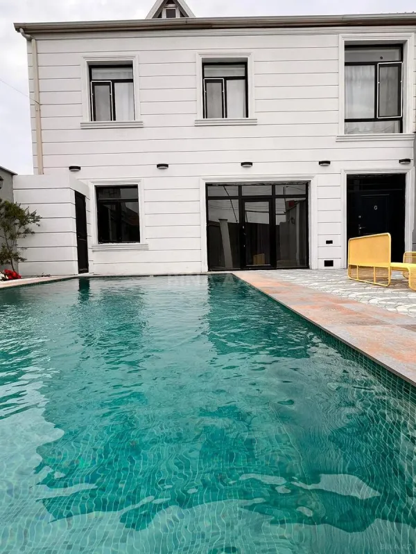 Kirayə verilir 4 otaqlı həyət evi 135 m²