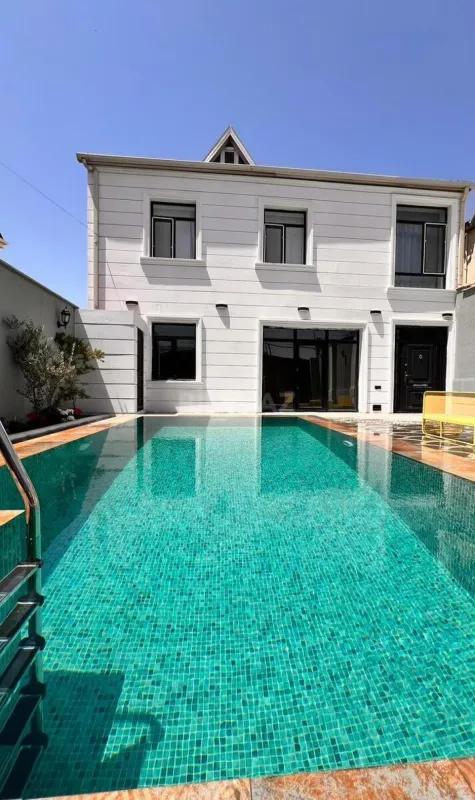 Kirayə verilir 4 otaqlı həyət evi 135 m²