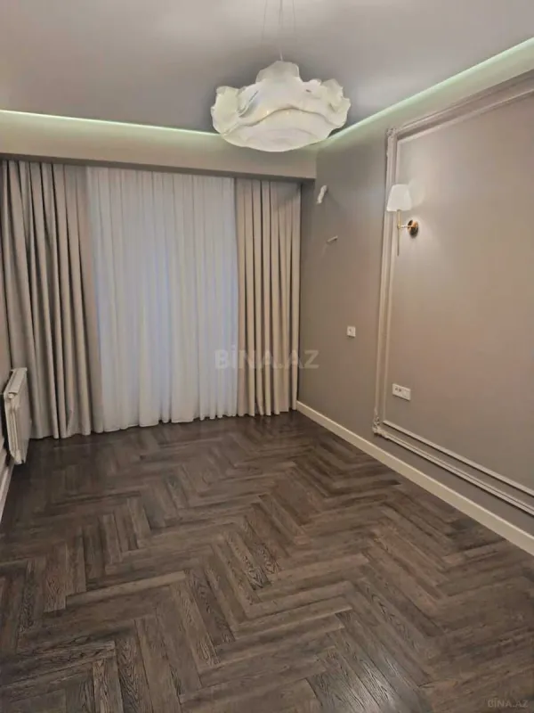 Satılır 2 otaqlı mənzil 80 m²