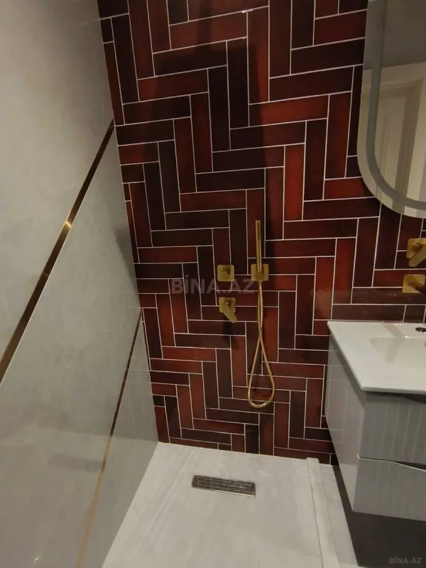 Satılır 2 otaqlı mənzil 80 m²