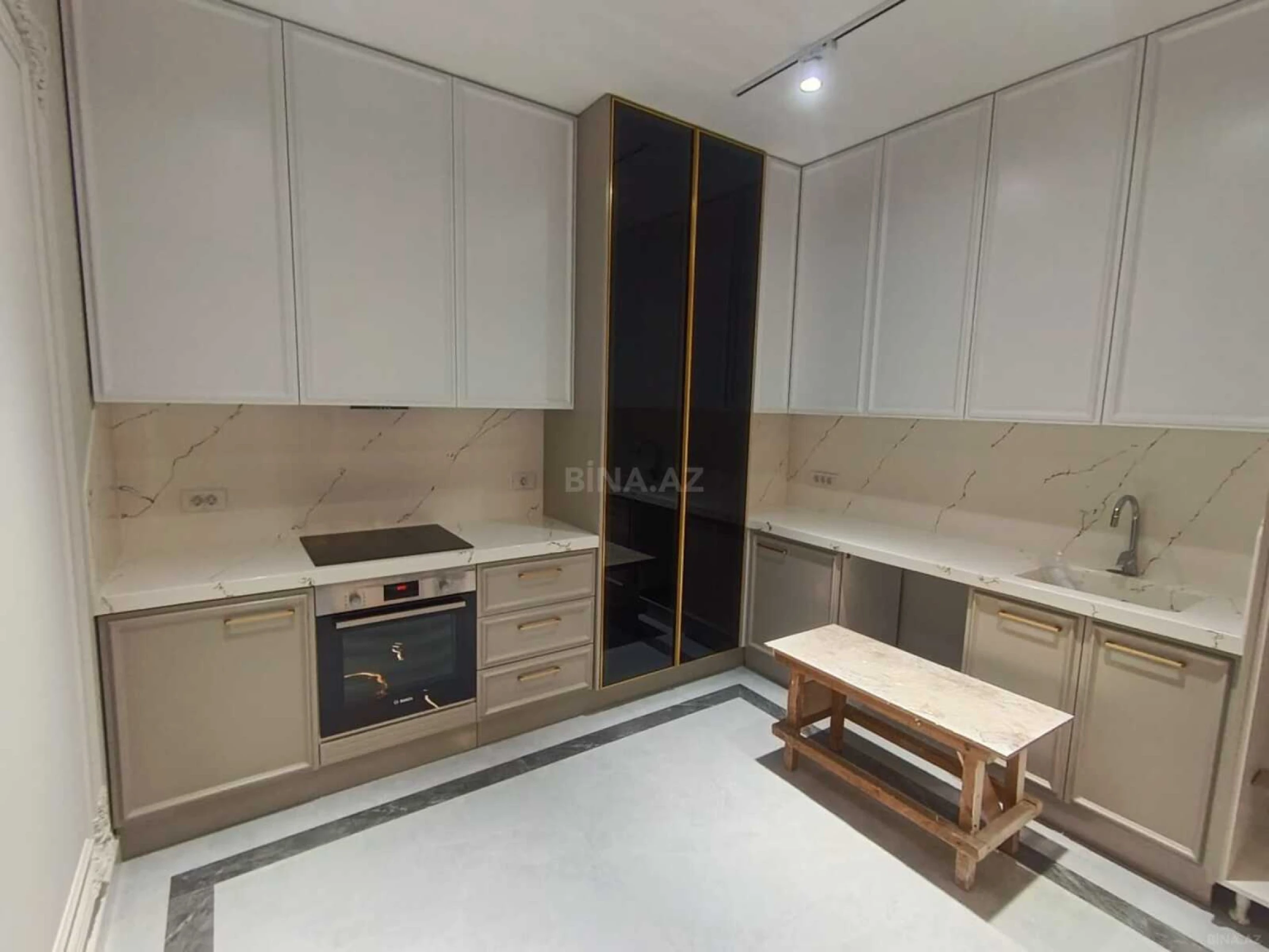 Satılır 2 otaqlı mənzil 80 m²