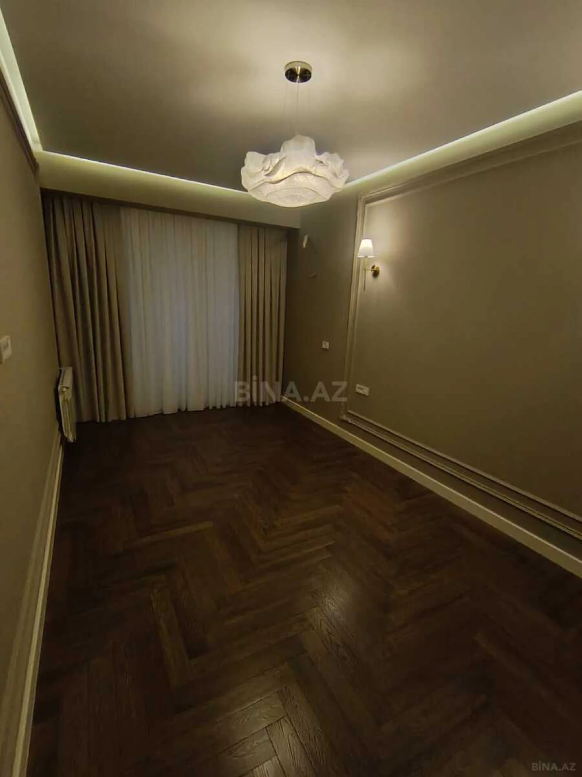 Satılır 2 otaqlı mənzil 80 m²
