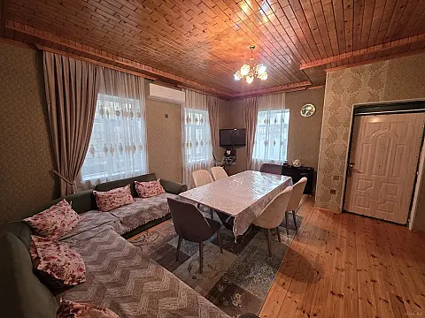Satılır 5 otaqlı həyət evi 140 m²