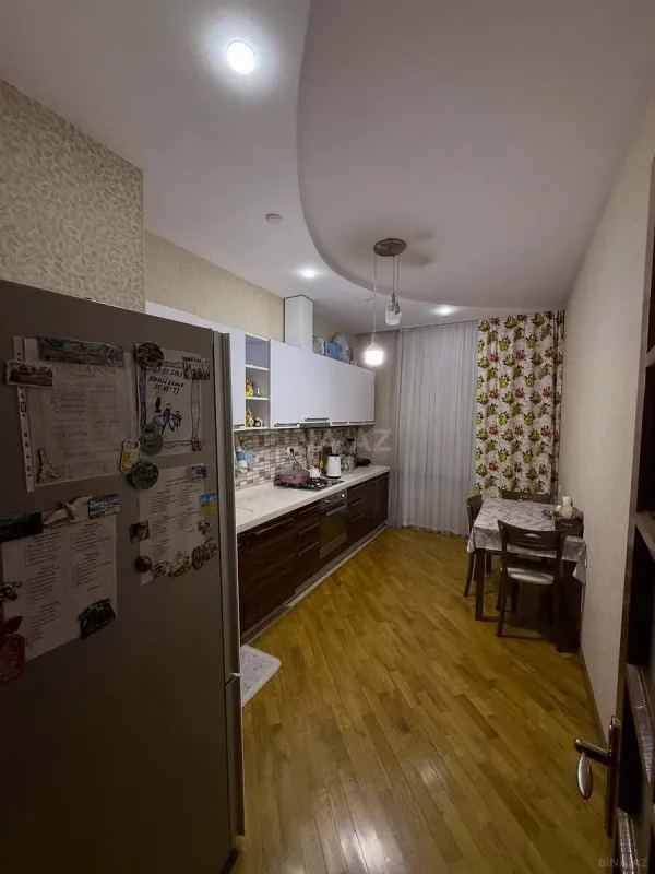 Satılır 2 otaqlı mənzil 94.4 m²