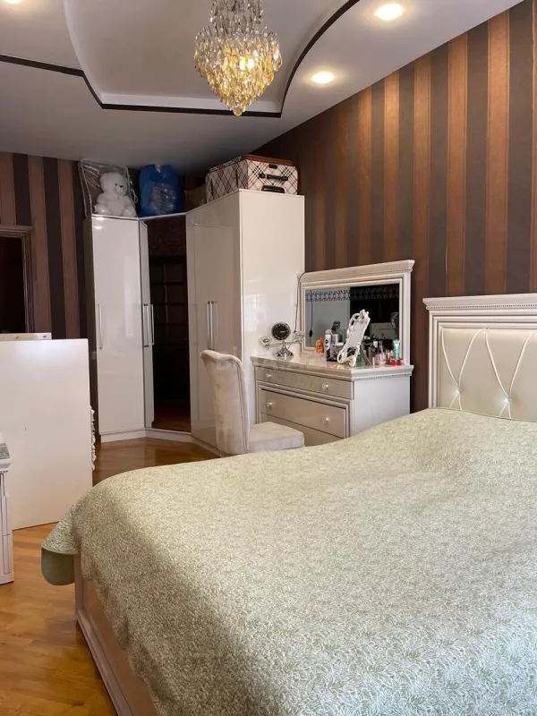 Satılır 2 otaqlı mənzil 94.4 m²